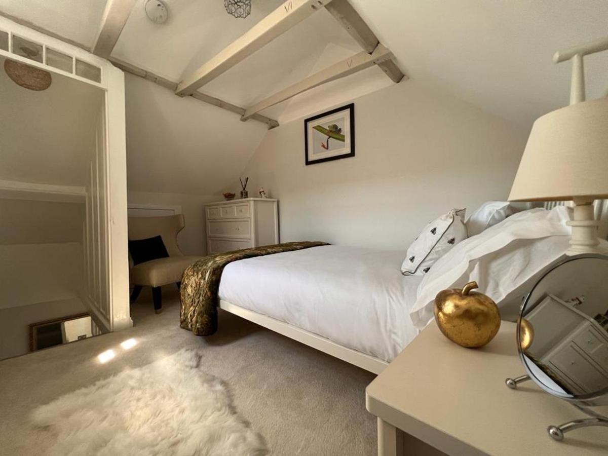 Bridewell Cottage In The Heart Of Tenterden - Pass The Keys Екстериор снимка